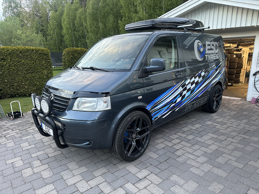 ESC Tyres servicebil